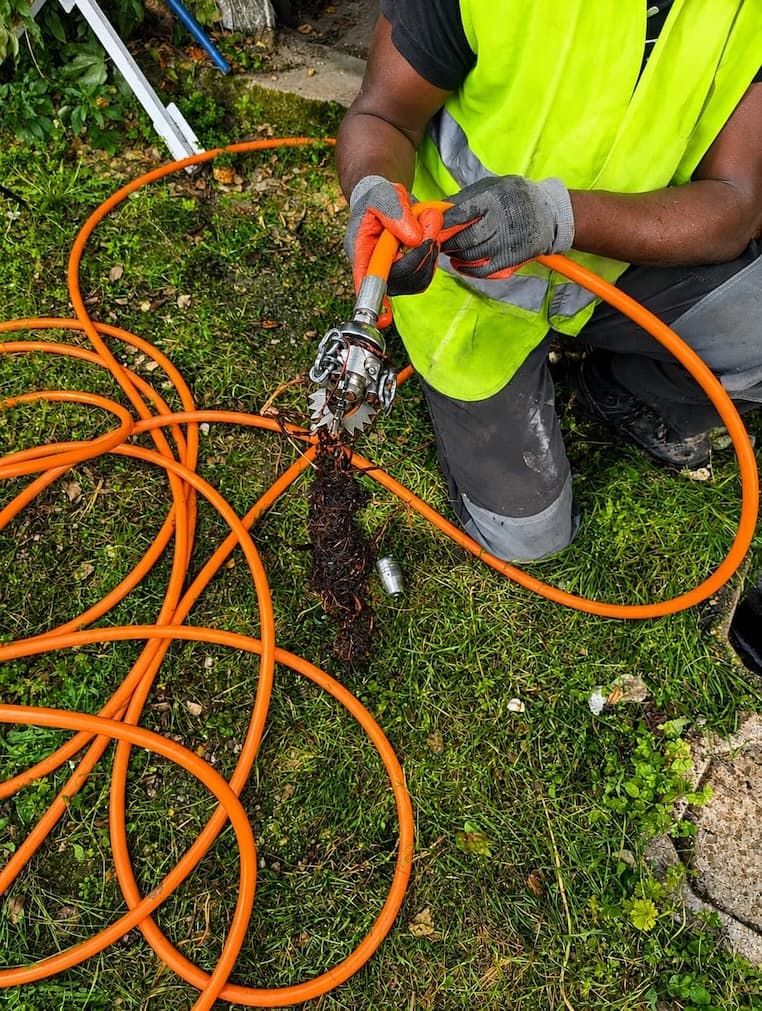 curage canalisation et extraction de racines